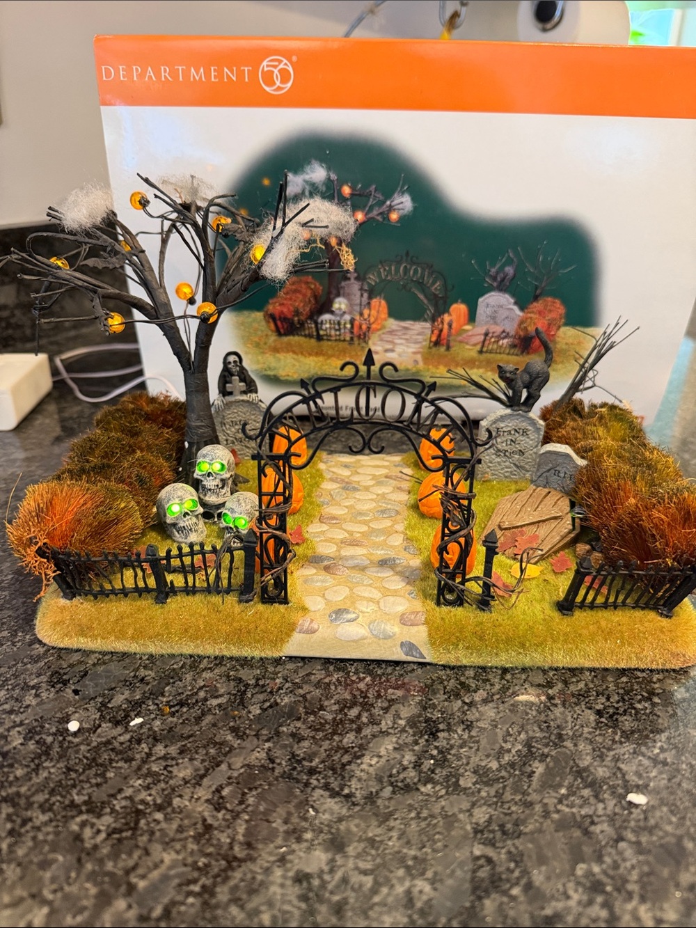 Department 56 Halloween Haunted Front Yard